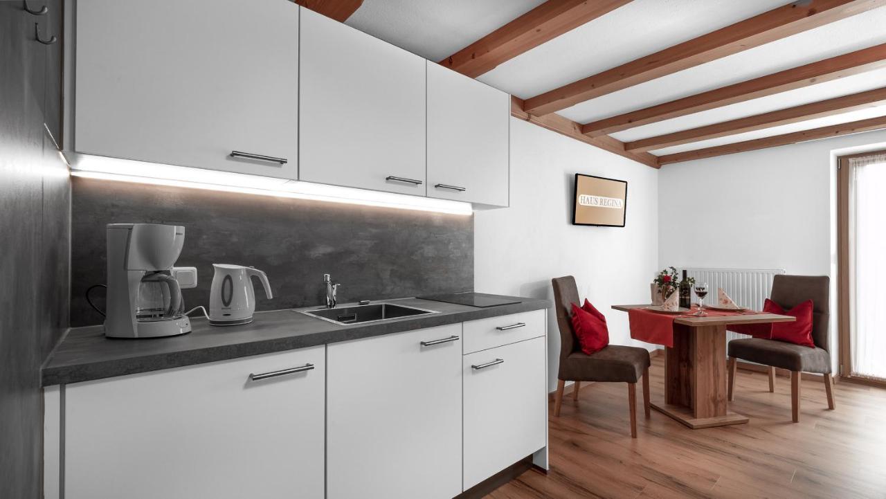 Haus Regina Aparthotel ชตรอเบิล ภายนอก รูปภาพ